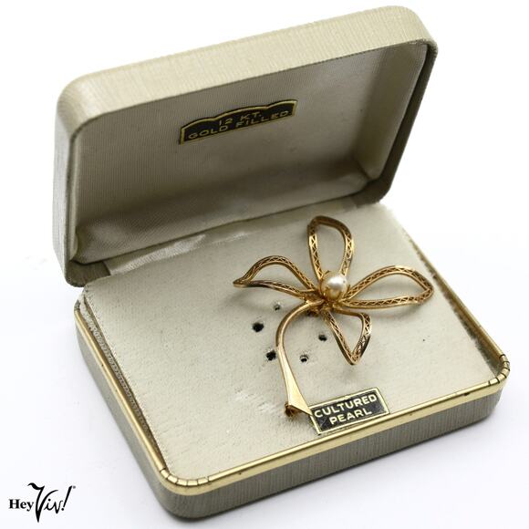 Vintage Flower Pin w Cultured Pearl 12KT Gold Filled Original Gift Box - Hey Viv - Picture 2 of 9